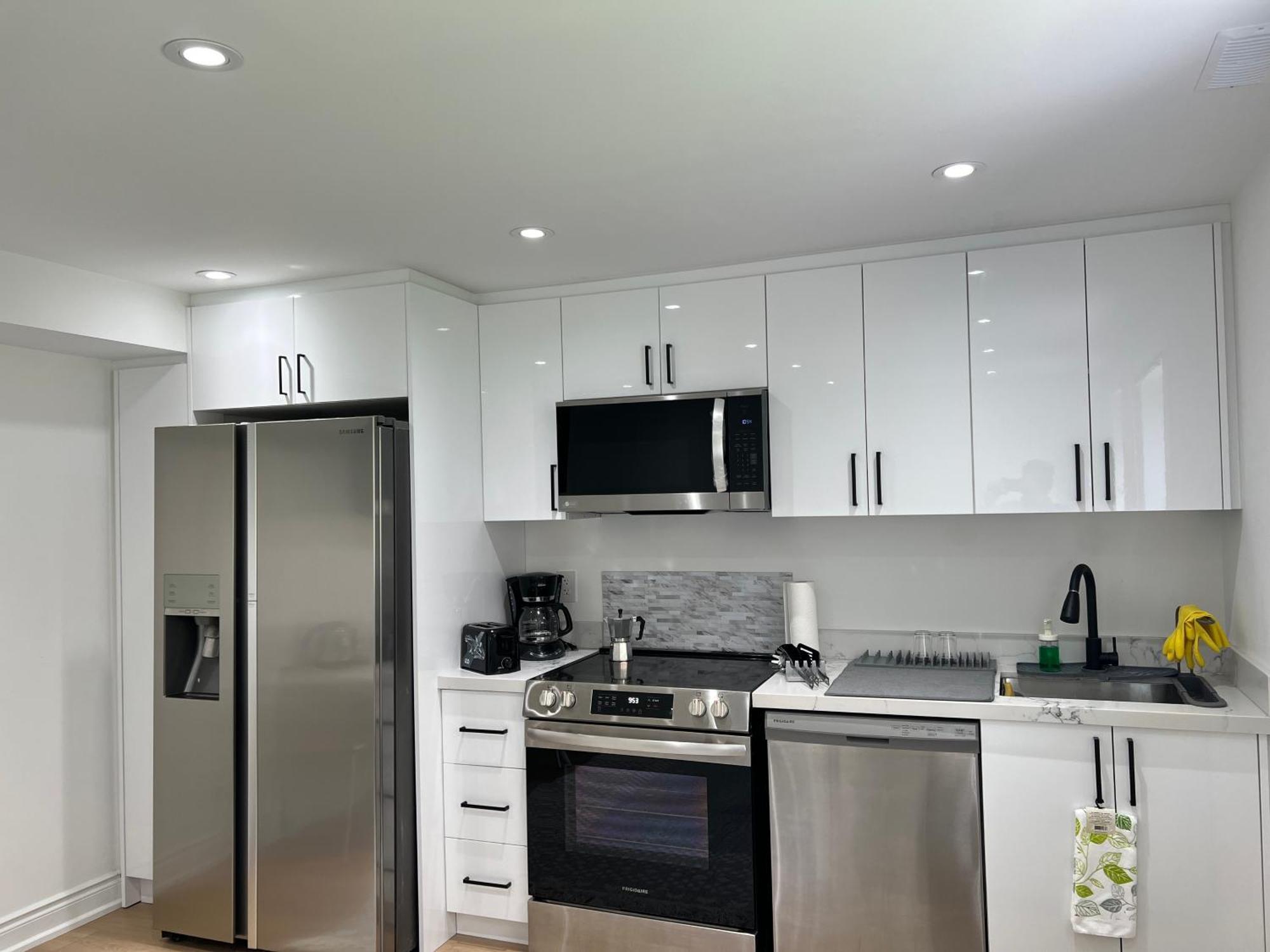 Cozy, Brand-New, 2Bdr,Walkout Apt, Free Parking Richmond Hill Exterior foto