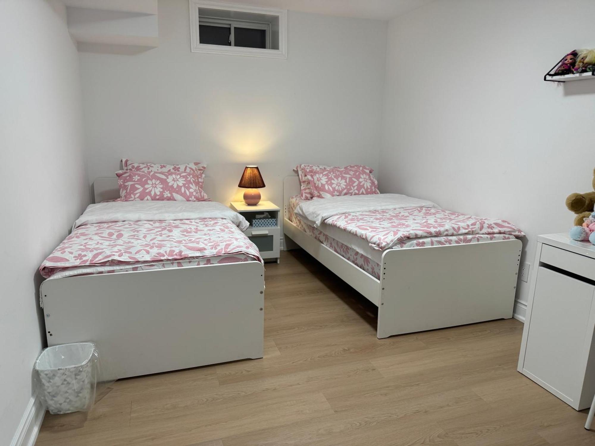 Cozy, Brand-New, 2Bdr,Walkout Apt, Free Parking Richmond Hill Exterior foto